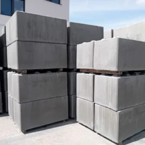 Betonowe bloki typu „LEGO”